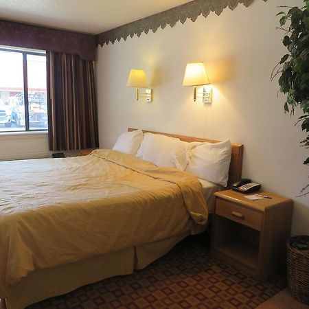 Americas Best Value Inn Weatherford Exterior photo