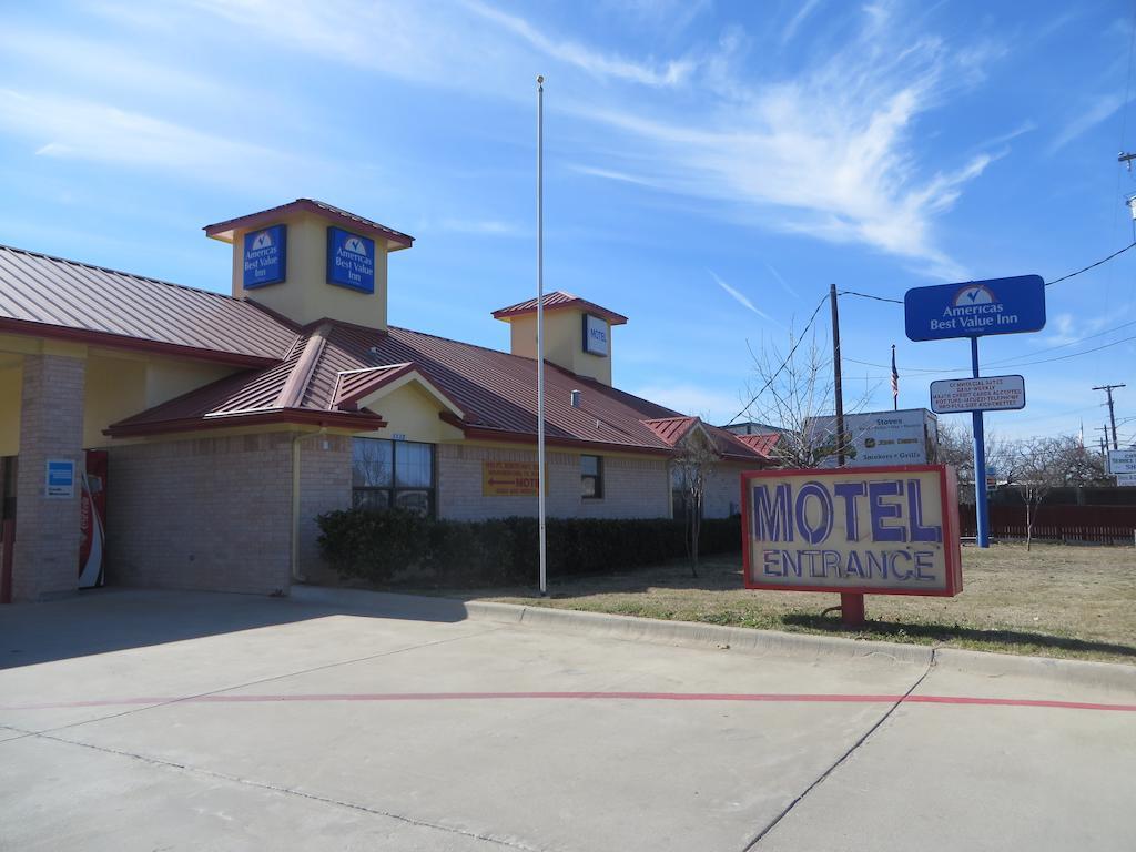 Americas Best Value Inn Weatherford Exterior photo