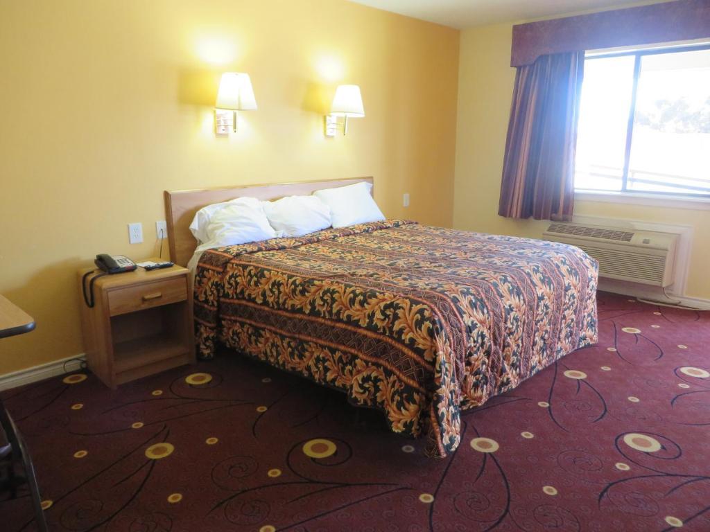 Americas Best Value Inn Weatherford Room photo